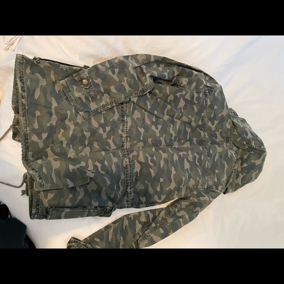 Army jacket aritzia - Picture 2 of 3